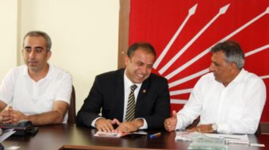 Serhan Antalyalı'dan CHP İl'e ziyaret