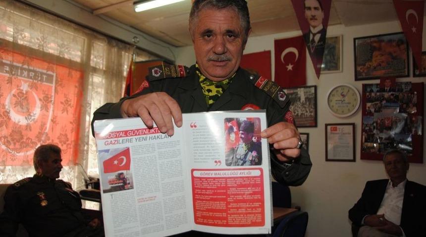 "Şehit Ve Gazilerin Isimlerini Kullanarak Gazete-dergi Satanlara Aldanmayın"