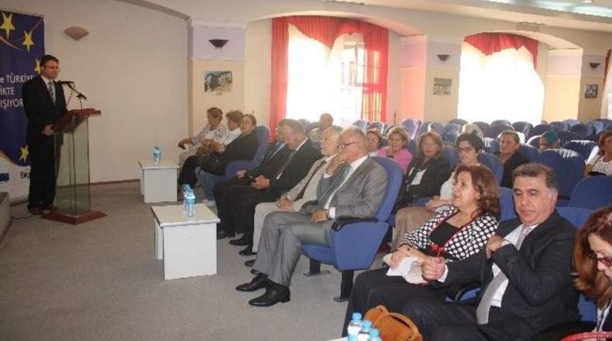 Kastamonu&rsquo;da &lsquo;kadın&rsquo;ın Toplumdaki Yeri&rdquo; Konulu Panel D&uuml;zenlendi