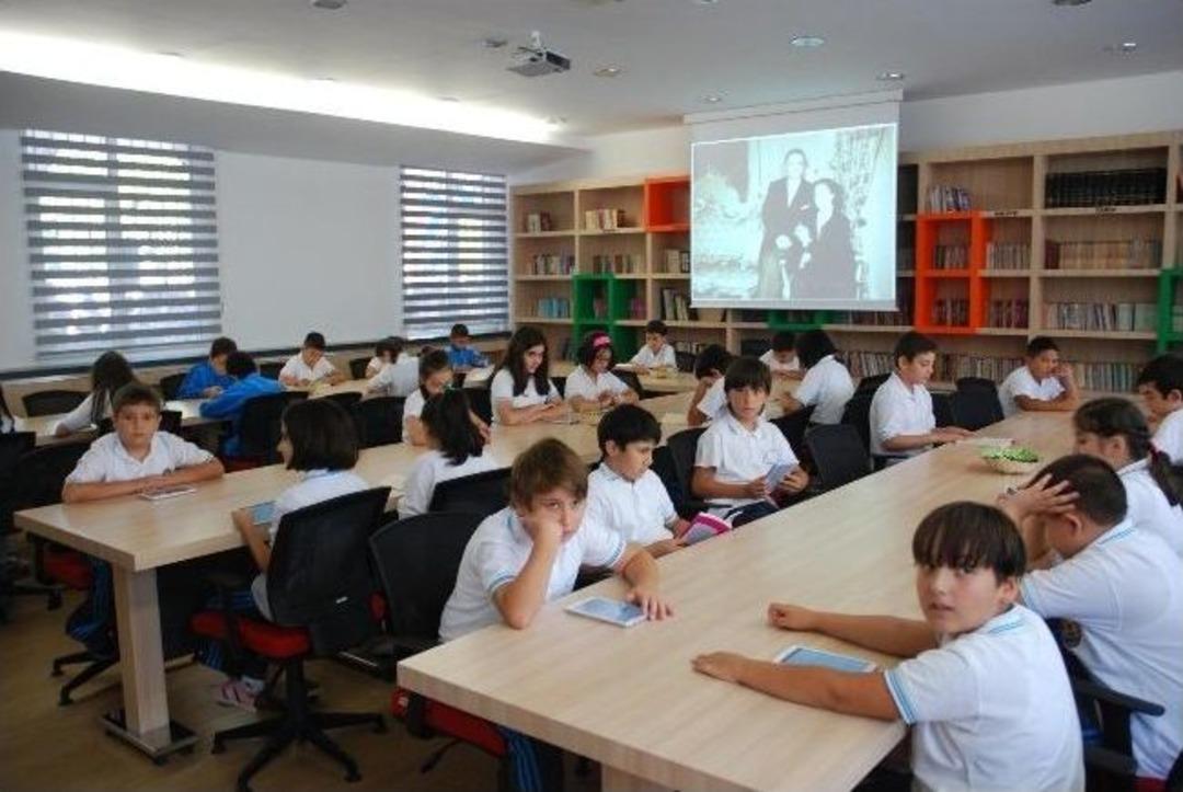 K&uuml;t&uuml;phane A&ccedil;ılışı Yapan Vali Ciddiye Alınmamaktan Yakındı.