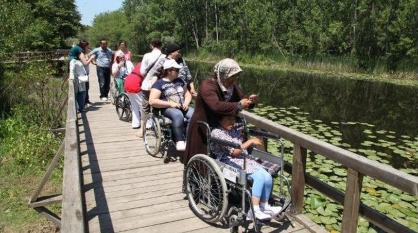 B&uuml;y&uuml;kşehir Belediyesi Engelli Vatandaşlar İ&ccedil;in Balık Tutma Etkinliği D&uuml;zenliyor