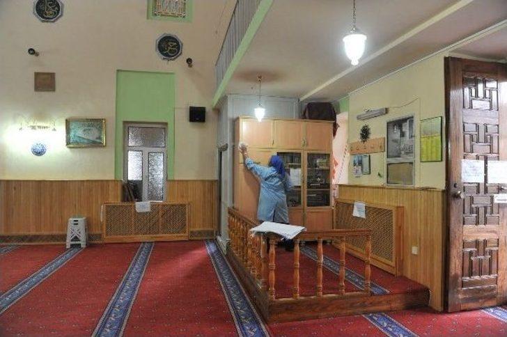 Bozüyük’te Camiler Kurban Bayramına Hazırlanıyor G2