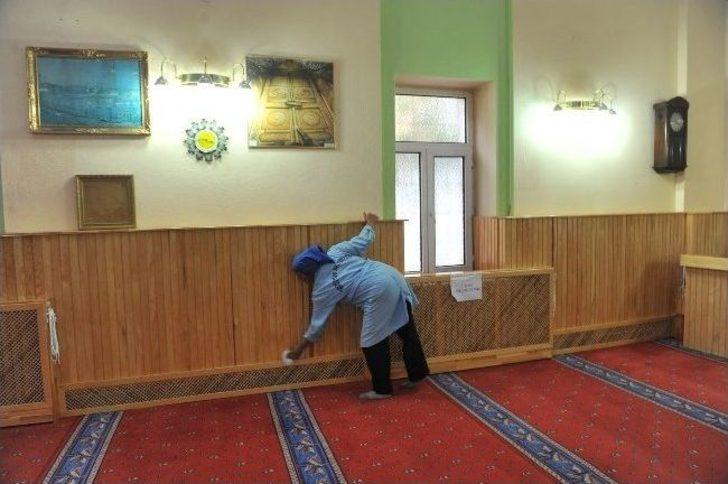 Bozüyük’te Camiler Kurban Bayramına Hazırlanıyor G3