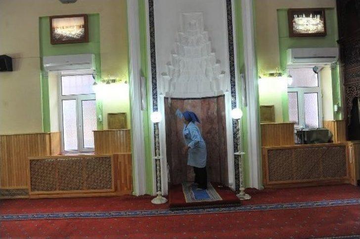 Bozüyük’te Camiler Kurban Bayramına Hazırlanıyor G4