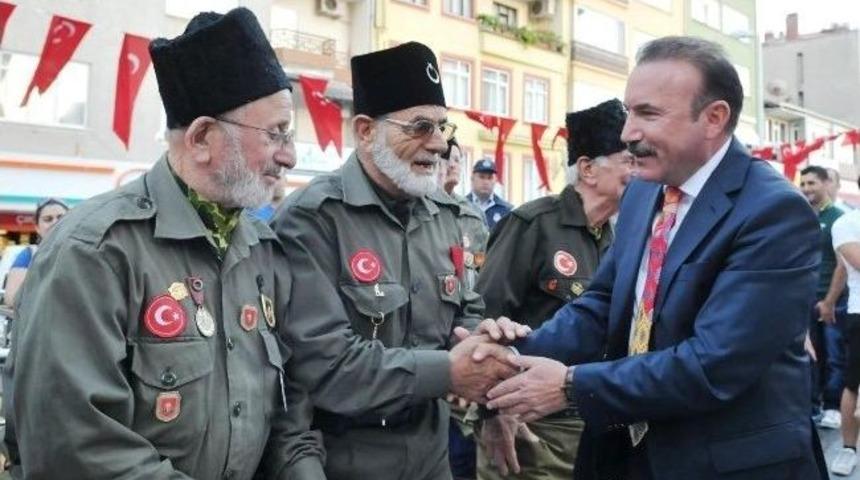 Genel Başkan Ş&ouml;hretli &ldquo;şehit Torunlarıyız&rdquo;