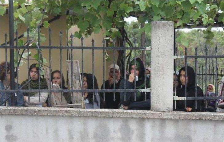 Afyon’daki Trafik Kazasında Ölenler Toprağa Verildi G1