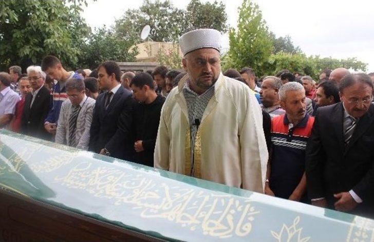 Afyon’daki Trafik Kazasında Ölenler Toprağa Verildi G3