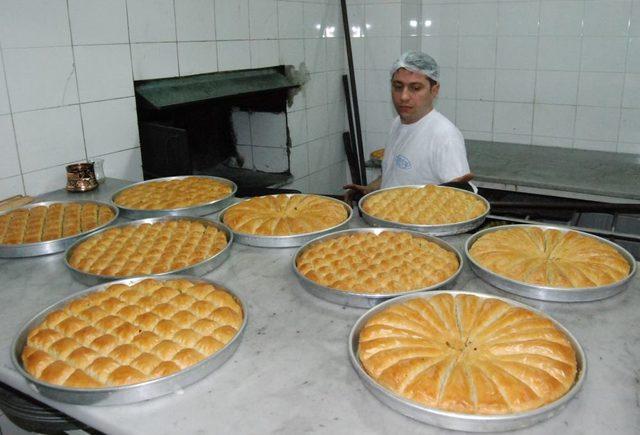 Baklava Üreticisi Fıstık Fiyatının Düşürülmesini Istiyor