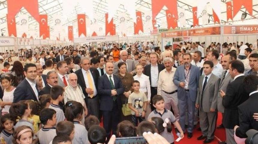 Siirt&rsquo;te İlk Kez Kitap Fuarı A&ccedil;ıldı