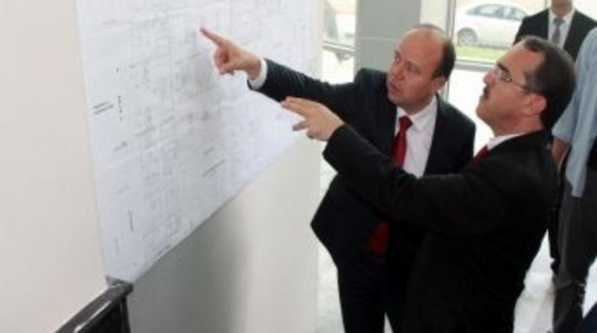 Adalet Bakanı Sadullah Ergin, Trabzon'da Yeni Adliye Sarayı'nda İncelemelerde Bulundu