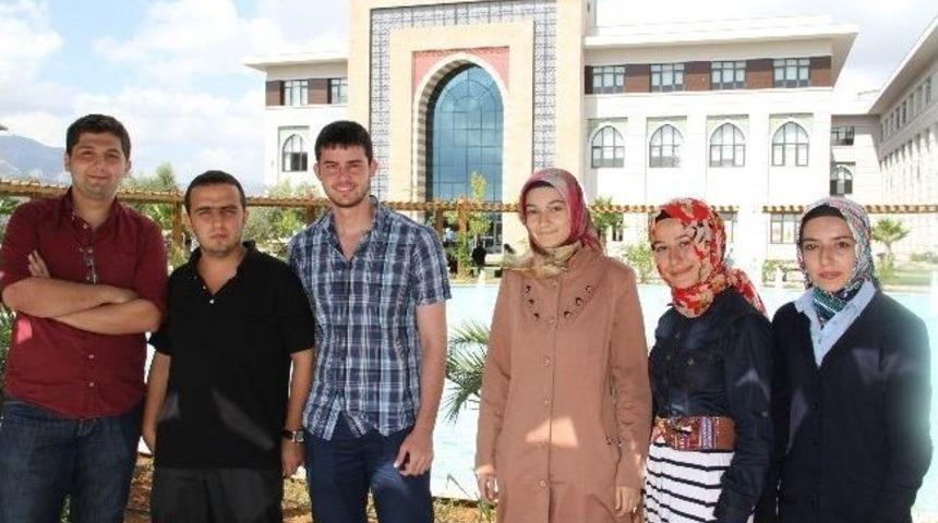 Dereceyle Geldiler, Dubaiye Gittiler