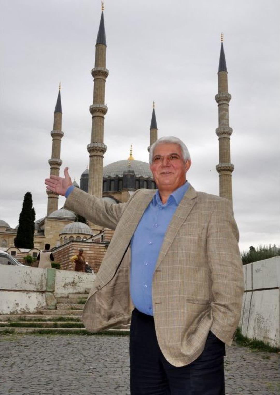 Selimiye Camii&rsquo;nin G&ouml;lgesinde Tarihi Han I&ccedil;in Kazı &Ccedil;alışması Başladı