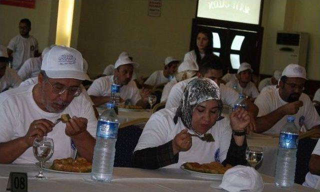 Gaziantep’te Baklava Yeme Yarışması Yapıldı