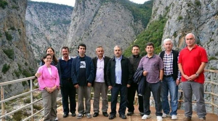 Vali &Ccedil;ınar, K&uuml;re Dağları Milli Parkını Gezdi