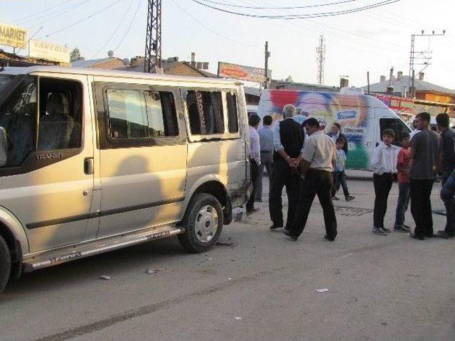 Van’da Trafik Kazası; 6 Yaralı