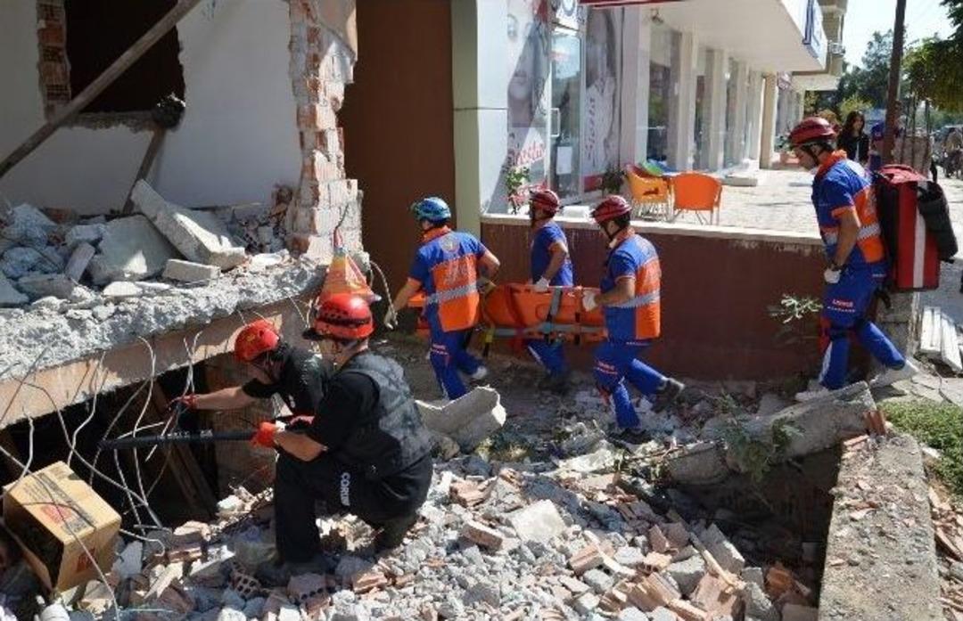 Umke'den Ger&ccedil;eği Aratmayan Deprem Tatbikatı