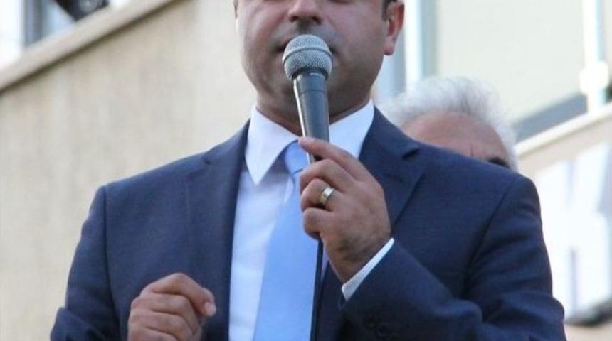 Demirtaş: &ldquo;&ouml;calan, Başbakan&rsquo;a Sayın Der&rdquo;