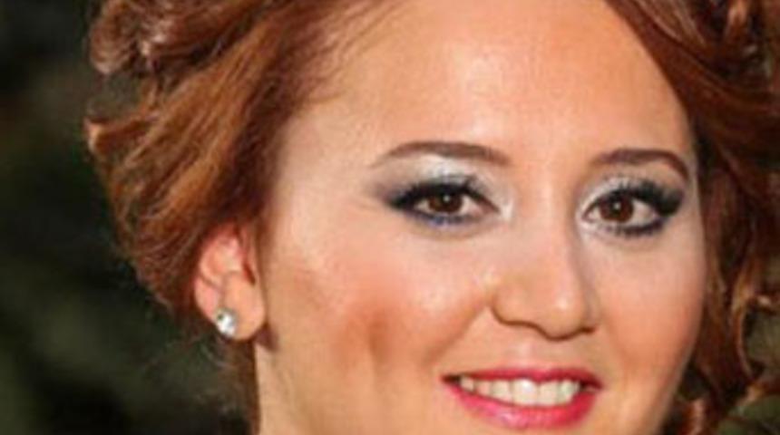 Hamile hemşire &uuml;t&uuml; kablosuyla intihar etti