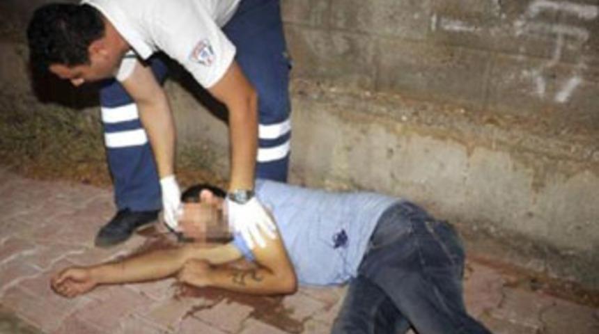 Kolunda enjekt&ouml;rle sokak ortasında bulundu