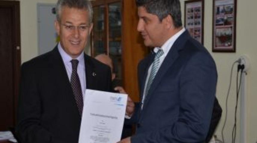 Tokat End&uuml;stri Meslek Lisesi&rsquo;ne Katkı Verenler &Ouml;d&uuml;llendirildi