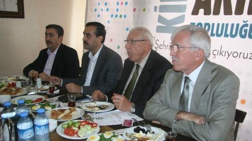 Kilis Ortak Akıl Topluluğu &lsquo;kilis&rsquo;teki Suriye&rsquo; Raporunu Yayımladı