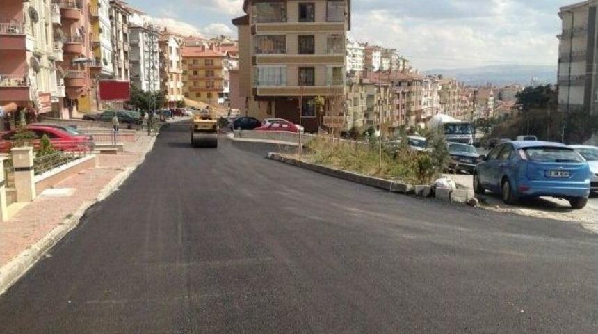 Ke&ccedil;i&ouml;ren'de Asfalt &Ccedil;alışmaları S&uuml;r&uuml;yor