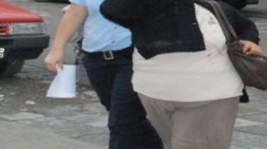 Sapanca Tem Otoyolunda Fuhuş Yaparken Yakalandı