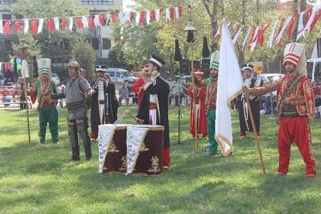 Altın Kemer Paşa Yağlı Güreşleri Başladı