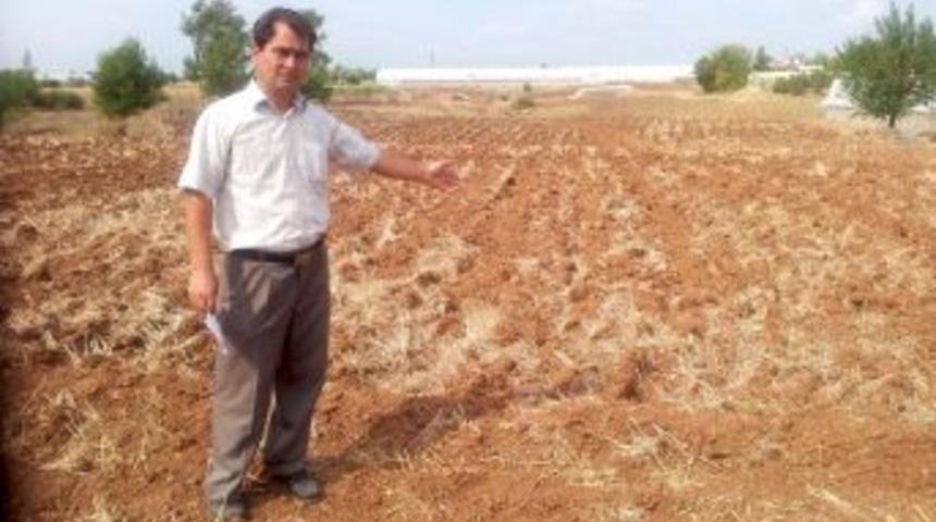 Gebiz K&ouml;yl&uuml;s&uuml; Sulama &Uuml;cretinin Y&uuml;ksekliğini Protesto Etti