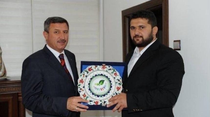 Genç Fidanlar Derneği'nden Vali Yılmaz’a Ziyaret