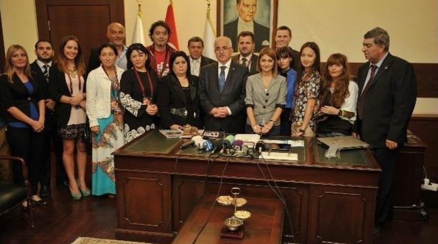 Televizyonculardan Vali Tuna&rsquo;ya Ziyaret