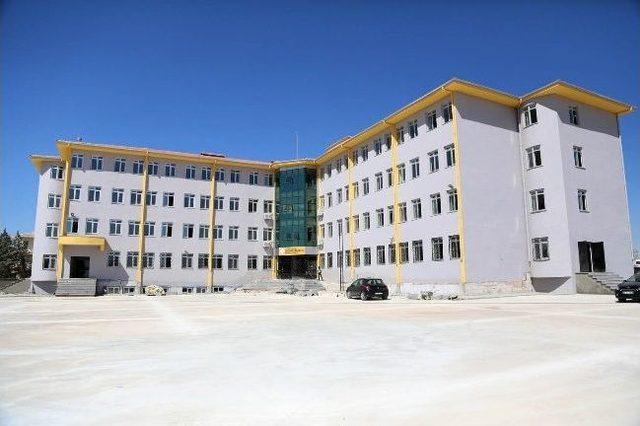 Şehitkamil Anadolu Lisesi’nde İlk Ders Zili Çaldı