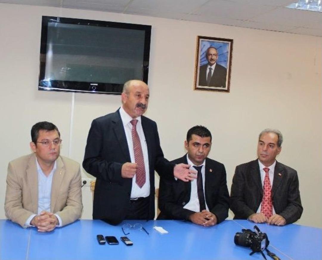 Chp Manisa İl Başkanlığı İl&ccedil;e Başkanlarını Tanıttı