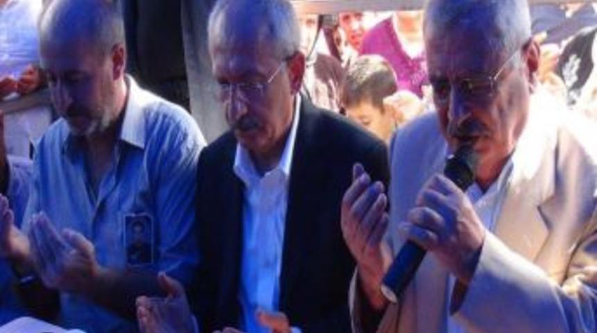 Kılı&ccedil;daroğlu, Atakan Ailesine Taziye Ziyaretinde Bulundu