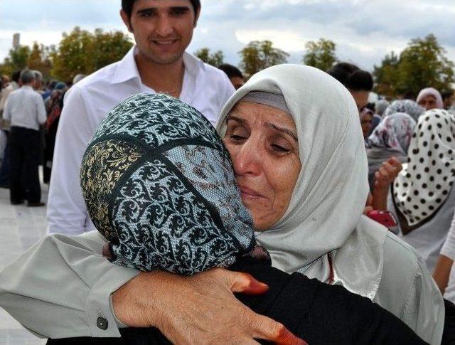 Kayserili Hacı Adayları Dualarla Uğurlandı