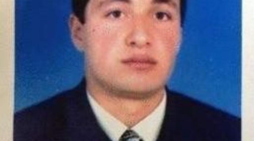 2 Kişiyi &Ouml;ld&uuml;ren Zanlı Aranıyor