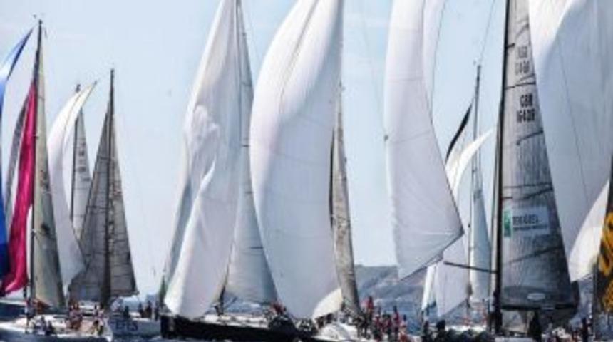 &Uuml;nl&uuml;ler Bodrum&rsquo;da Yelken A&ccedil;tı