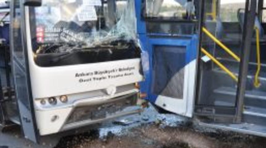 &Ouml;zel Halk Otob&uuml;s&uuml; EGO Otob&uuml;s&uuml;ne Arkadan &Ccedil;arptı:10 Yaralı