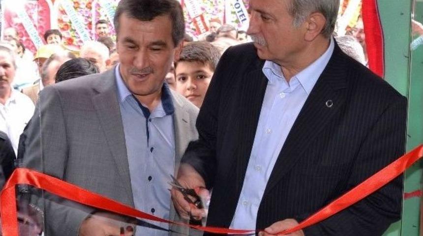 Başkan Karahan Yeni İşyerinin A&ccedil;ılışını Yaptı