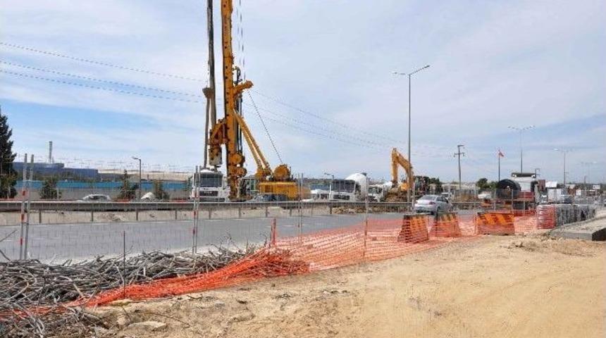 Aşıroğlu Kavşağında &Ccedil;alışmalar Tam Gaz