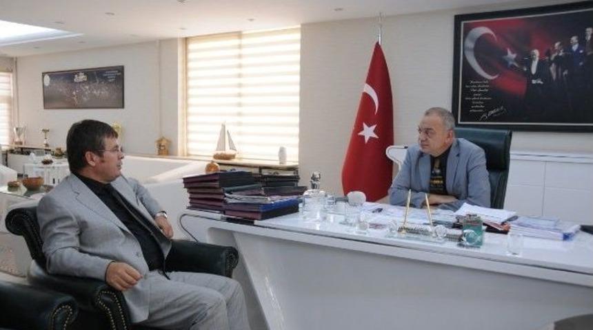 Başkan Erg&uuml;n&rsquo;den Manisa Trafiğine Hafif Raylı Sistem