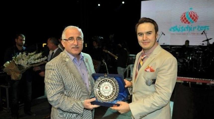 Eskişehir&rsquo;de Ceceli R&uuml;zgarı