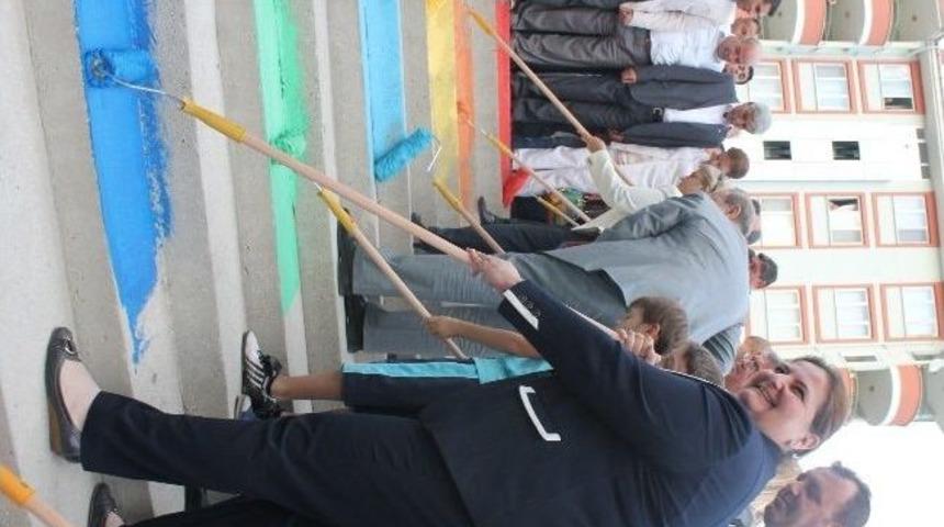 &Ouml;ztrak Ve Tamaylıgil Merdiven Boyadı