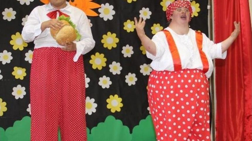 Rehabilitasyon &Ouml;ğrencilerini Marifetleri İzleyenleri B&uuml;y&uuml;ledi