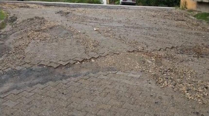 Ak&ccedil;akoca&rsquo;da Sağanak Yağış Etkili Oldu