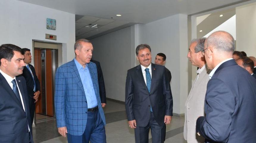 Başbakan Erdoğan&rsquo;dan Malatya Belediyesi&rsquo;ne Ziyaret
