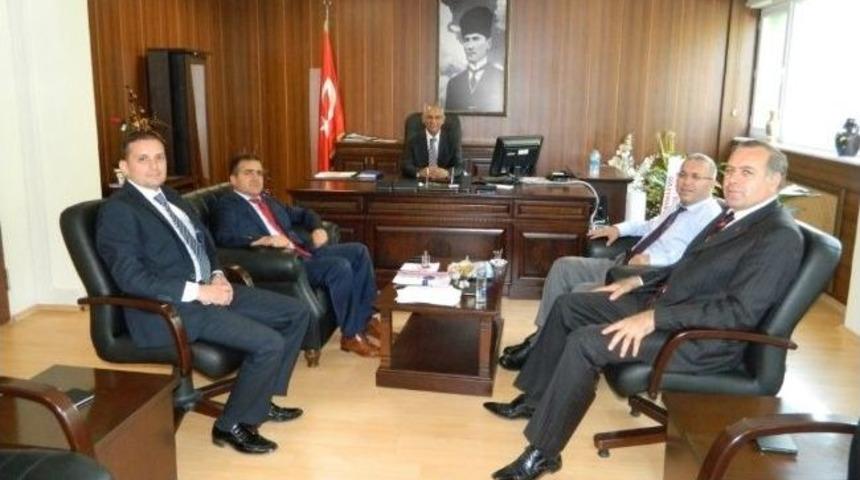 Erenler&rsquo;in Yeni Kaymakama Ziyaretler S&uuml;r&uuml;yor