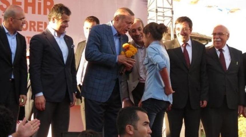 Başbakandan Ablası İ&ccedil;in Yurt İstedi