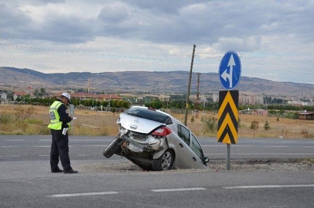 Kazan&rsquo;da Trafik Kazası: 2 Yaralı