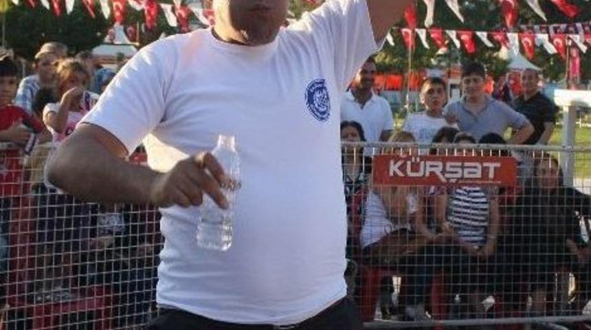 Lahmacun Yeme Yarışması Renkli G&ouml;r&uuml;nt&uuml;lere Sahne Oldu